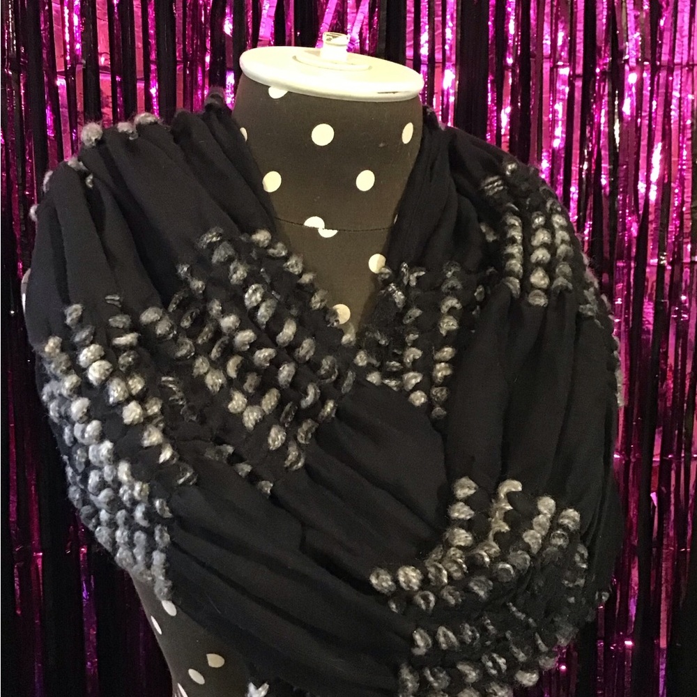 SOLD Black and Gray Knit Infinity Loop Scarf - Picture 2 of 3